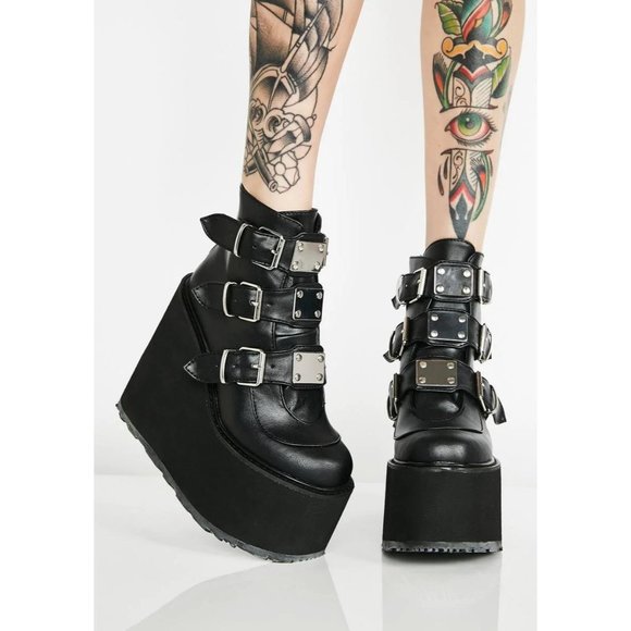 Demonia Shoes - Matte Low Trinity Boots